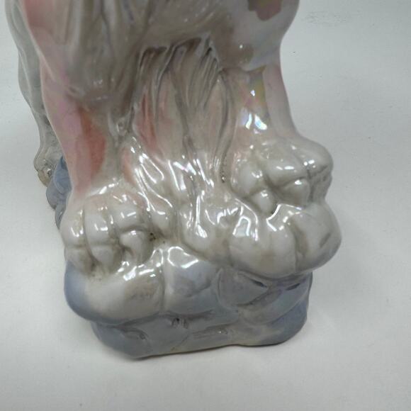 Vintage Pearl Lustreware Porcelain Lion Statue Pastel Pink & Blue - Picture 8 of 11